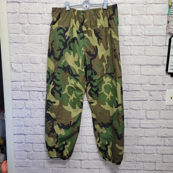 Rain Stuff Raven Industries Gore-Tex Camo Pants Size L Retro Outdoor Hunting - Picture 7 of 9